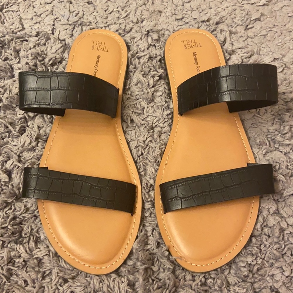 Time and Tru Memory Foam Slide Sandals